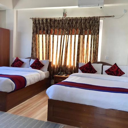 Hotel Asia Pokhara Exteriör bild