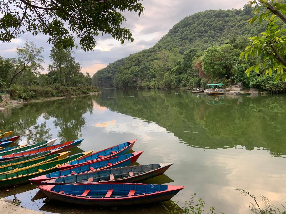 Hotel Asia Pokhara Exteriör bild
