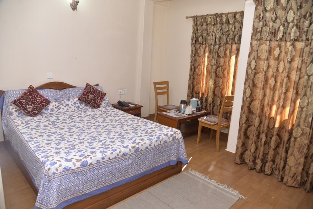 Hotel Asia Pokhara Exteriör bild
