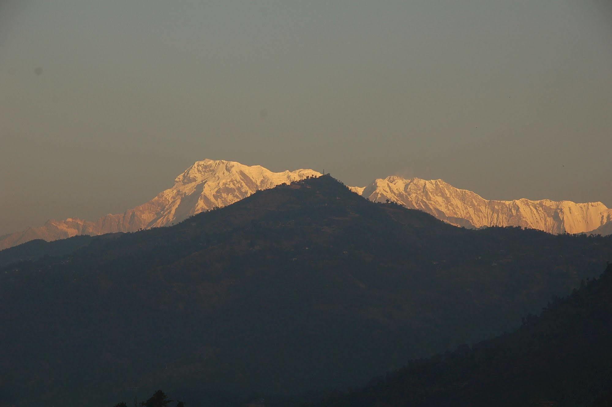 Hotel Asia Pokhara Exteriör bild