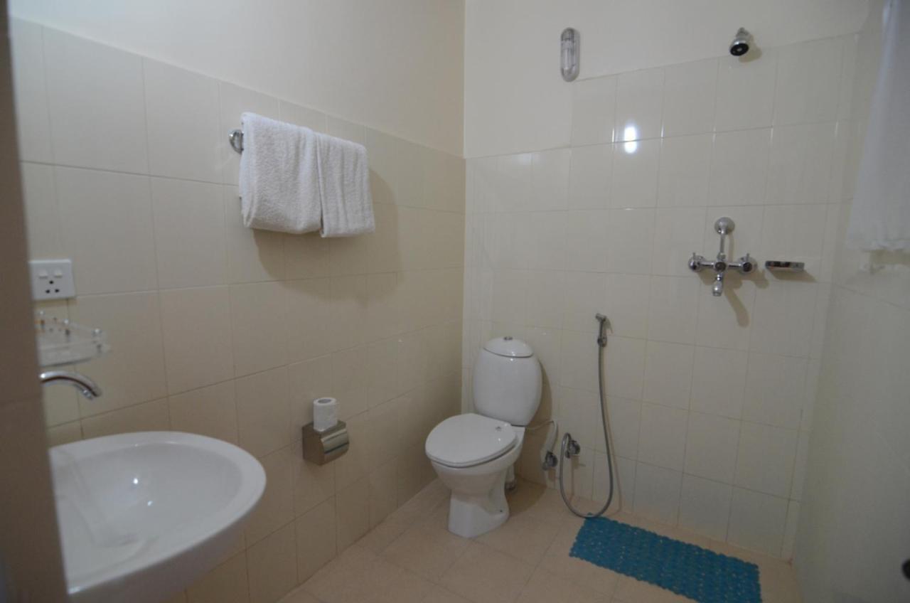 Hotel Asia Pokhara Exteriör bild